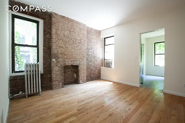 Rented by Compass | media 7