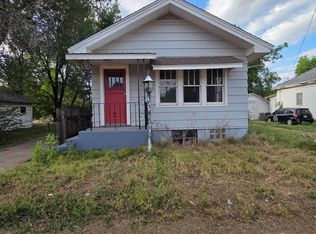 211 E 5th St, Cherokee, OK 73728