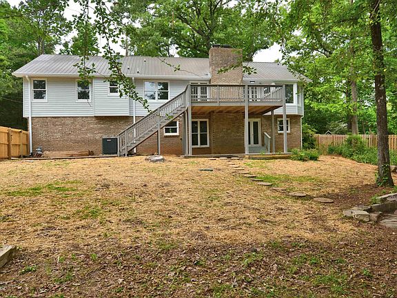 4th image of 3443 Tamassee Ln