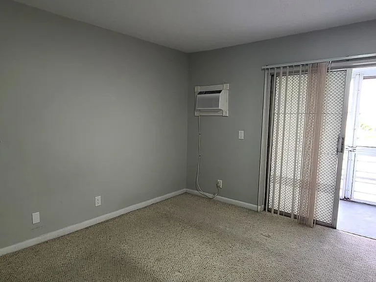 92 Berkshire E #92-D — Photo 16