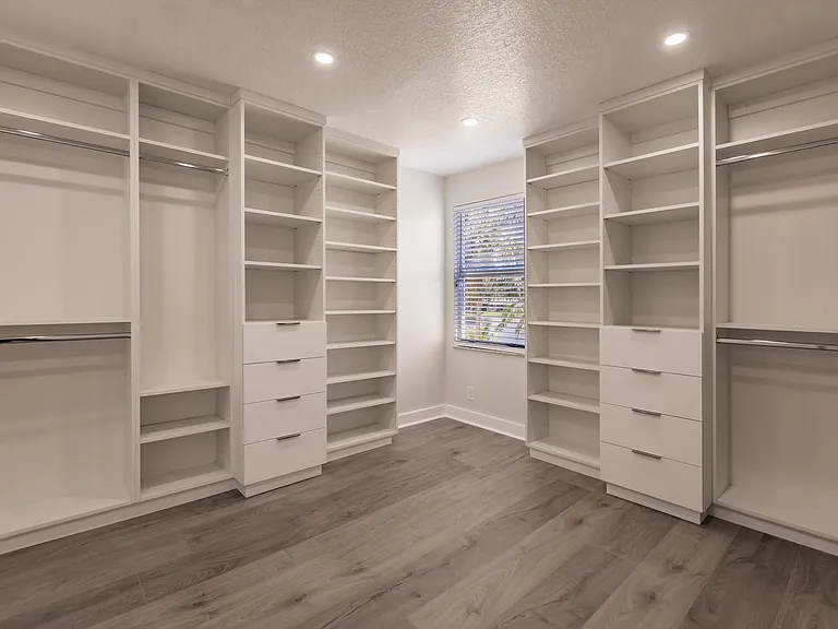 6292 NW 40th Ave — Photo 21