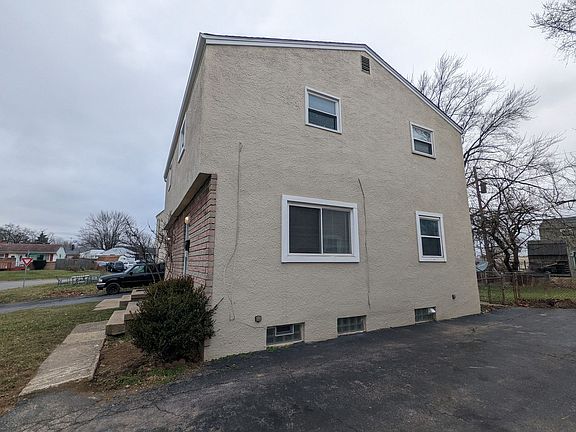 2nd image of 4052 Halsey Pl #54