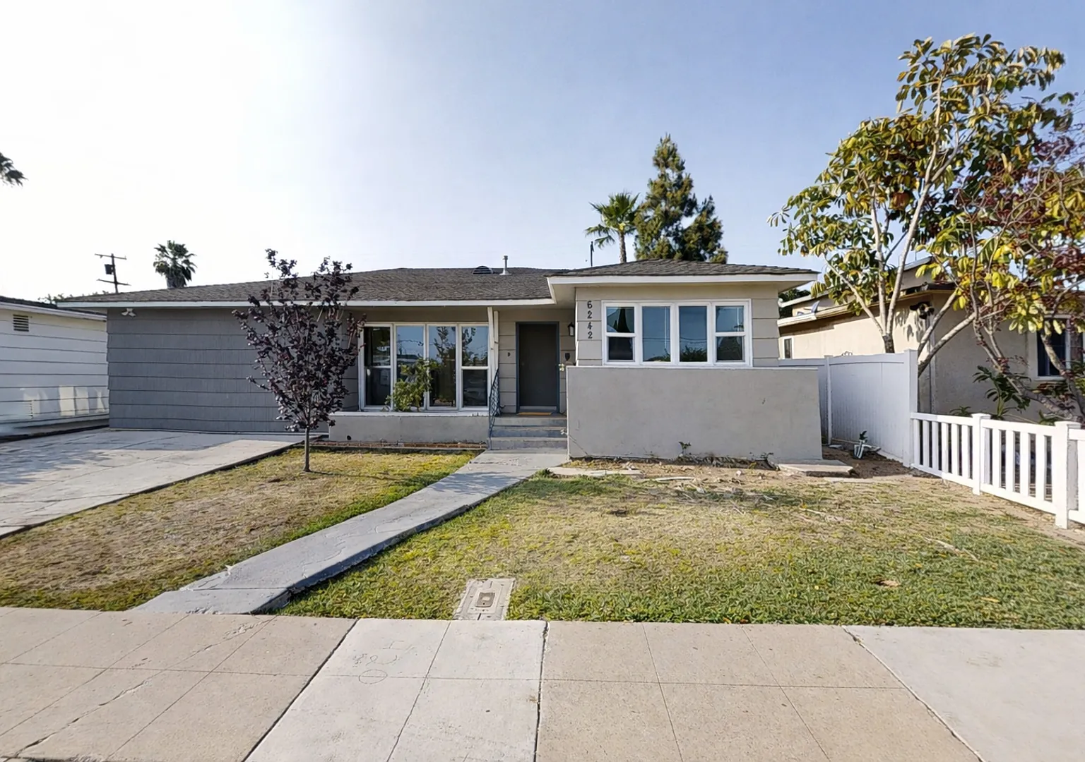 6BD/3BA, Renovated Backyard! — Photo 2