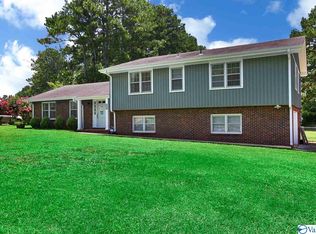 1314 Ridgedale St, Athens, AL 35613