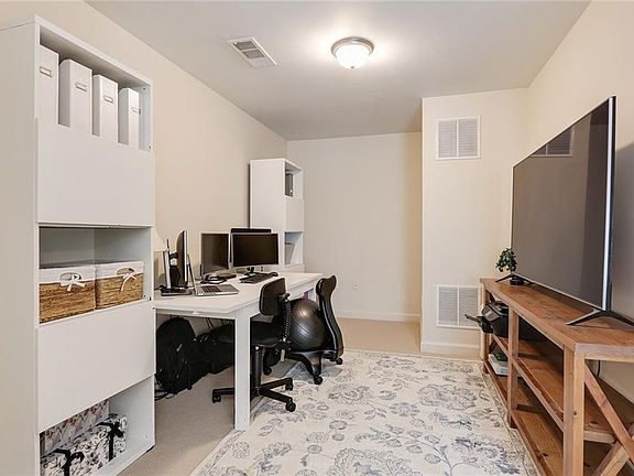 5th image of 3702 Ashford Creek Hl