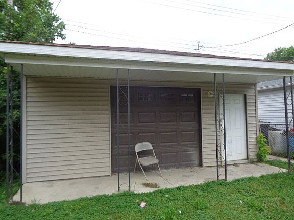 3rd image of 4554 S La Crosse Ave