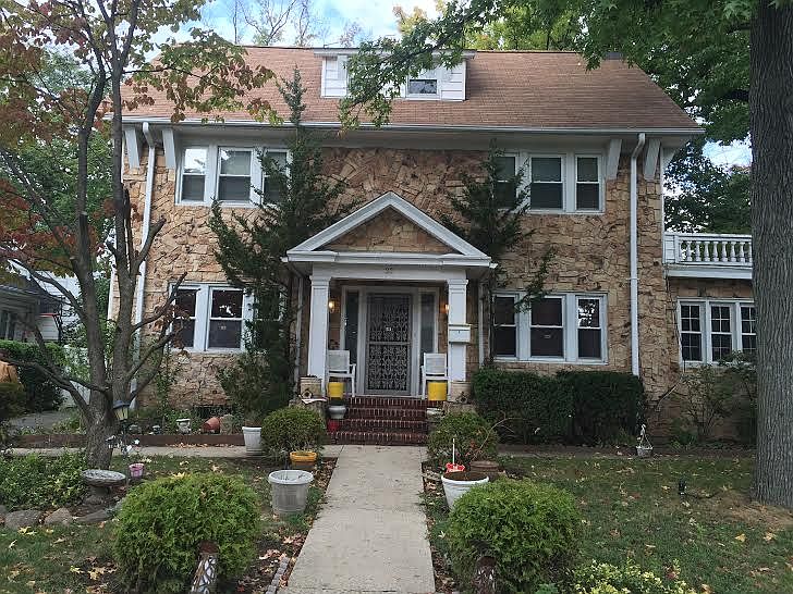 1st image of 33 Muir Place