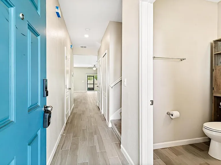 1620 Pottsburg Point Dr — Photo 3