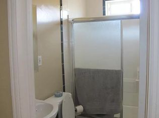 1608 Hawthorne Ln, Charlotte, NC 28205