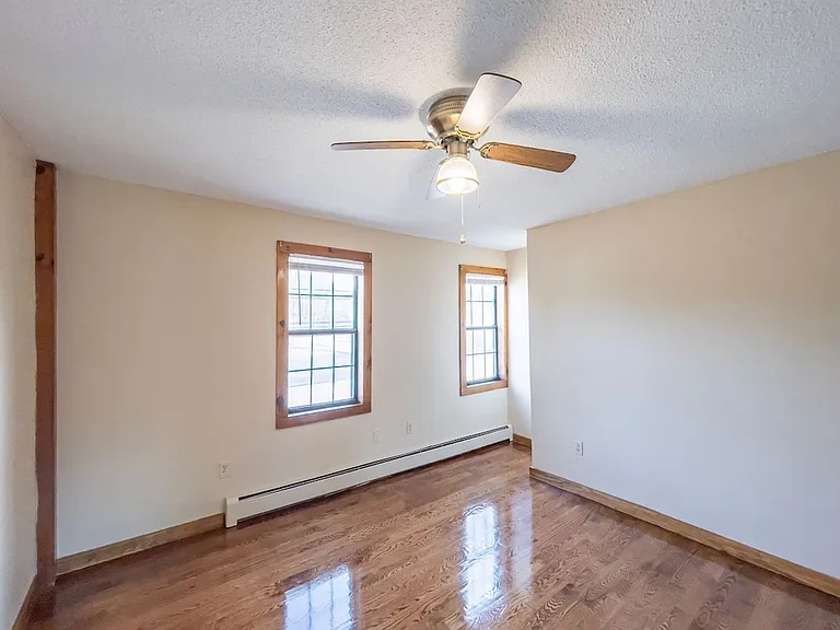 Millpond Apartments — Photo 16