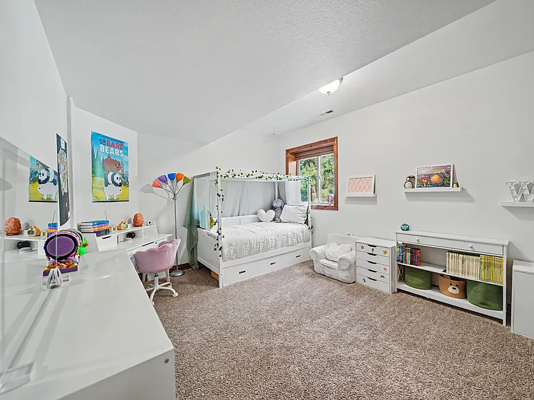 18145 Bakers Farm Rd — Photo 32