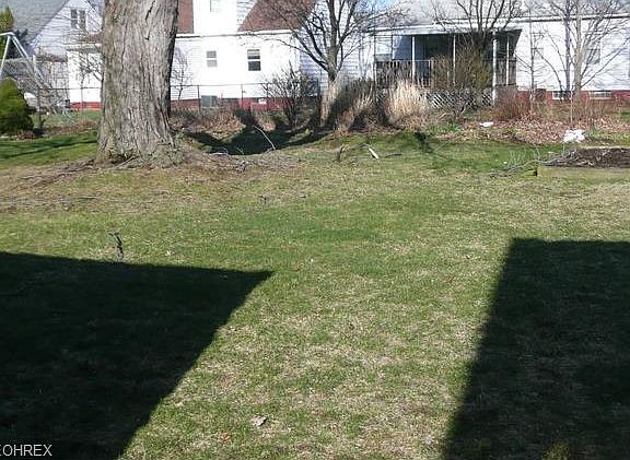 4th image of 359 Halle Dr