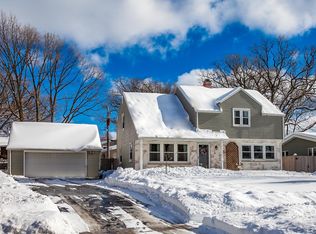 925 Granville Ave, Mundelein, IL 60060