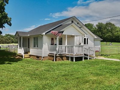 88 Siloam Church Rd, Westmoreland, TN, 37186