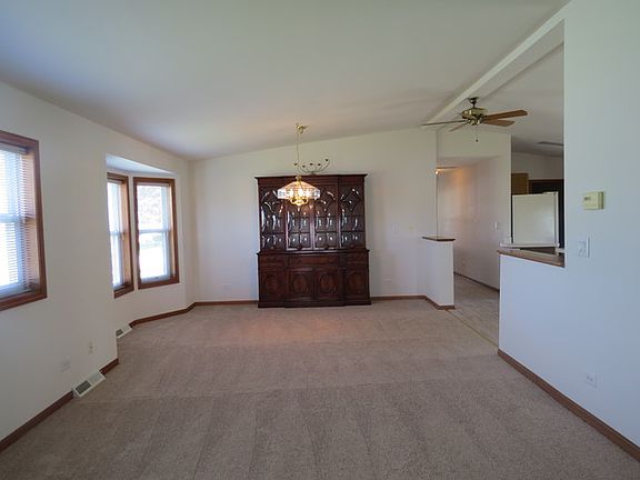 4th image of 620 Filly Ln