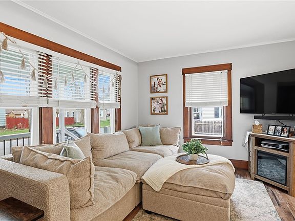 5th image of 338 Mercer Ave