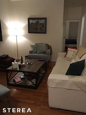 Rented by Sterea Agency | media 12