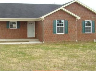 204 Hiawatha Ct, Lawrenceburg, KY 40342