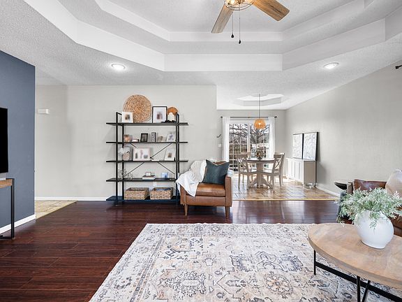 5th image of 114 N Elgin Avenue