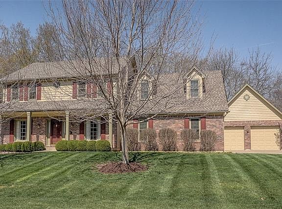 3rd image of 2109 NW Timberline Dr