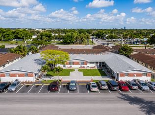 (Undisclosed Address), Hollywood, FL 33023