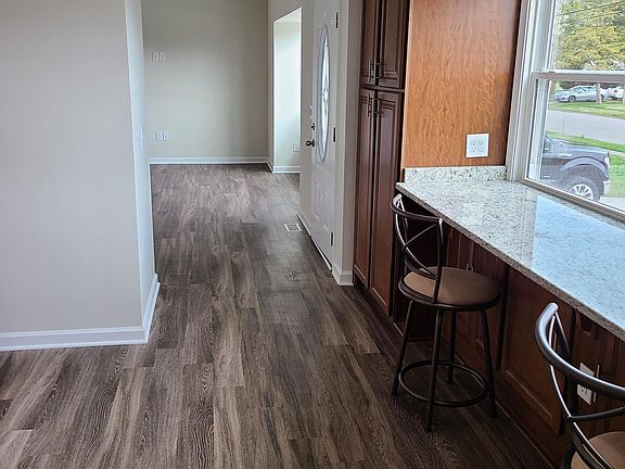 4th image of 333 Malibu Dr