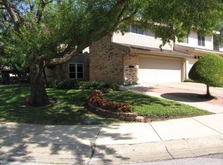 2920 Country Place Cir, Carrollton, TX 75006