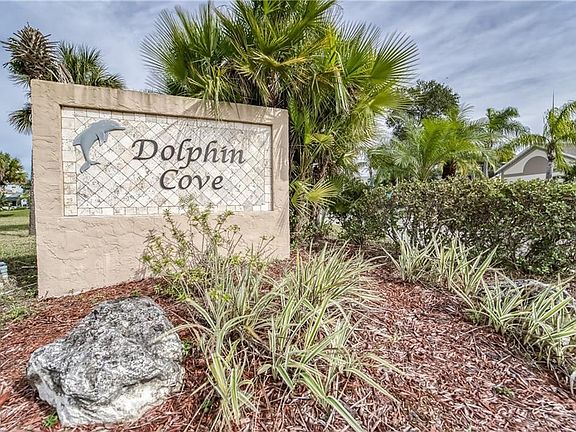 3rd image of 6624 Dolphin Cove Dr