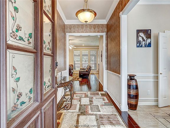 4th image of 3211 Caterina Ln