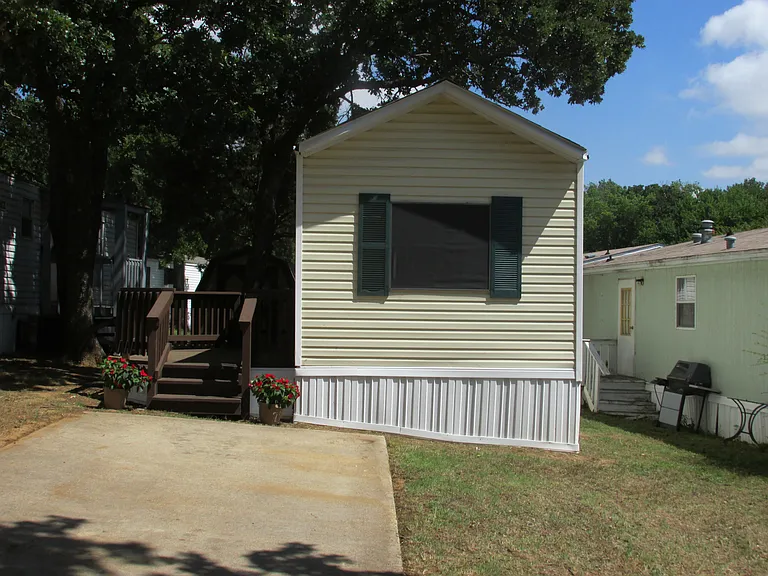 Hickory Creek — Photo 12