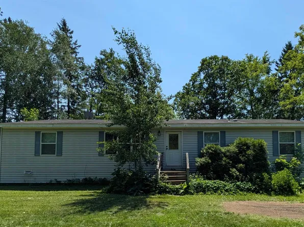 3945 Maple St, Kettle River, MN 55757
