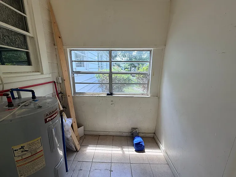 114 High St — Photo 8