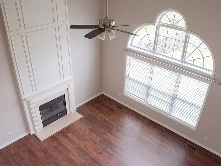 10705 Elkington Ln — Photo 8