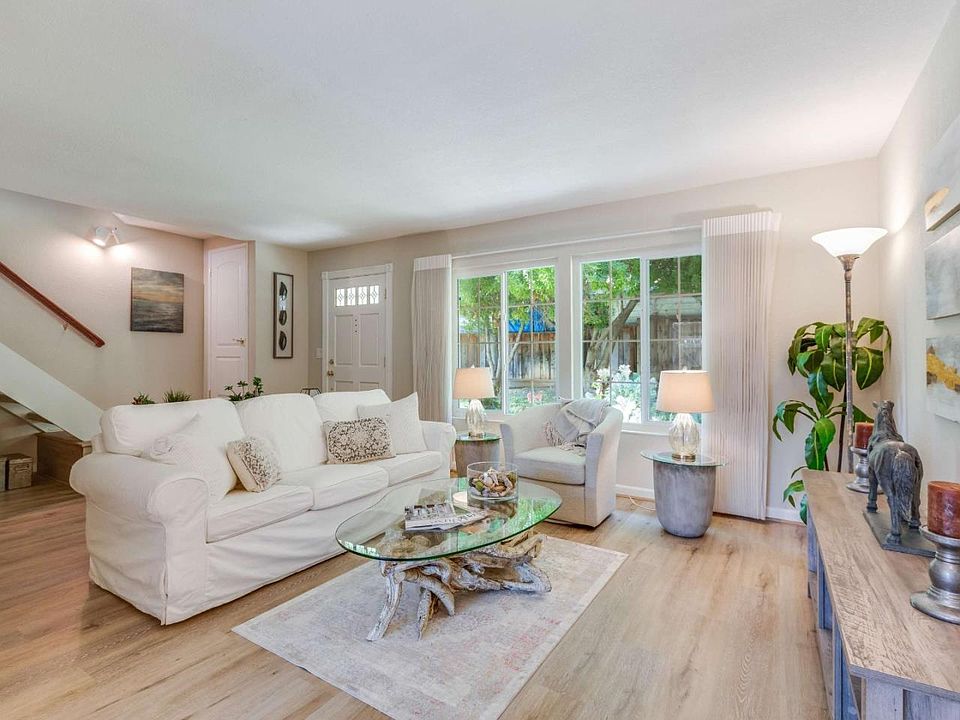 1st image of 3495 Prince Charles Ct