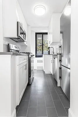Rented by Olnick Organization | media 12