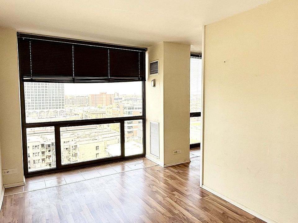 1st image of 4343 N Clarendon Ave APT 1211