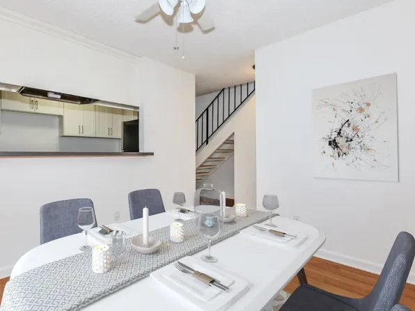 Villas at Harbor Pointe, 585 Sunnyview Dr #211, Pinole, CA 94564