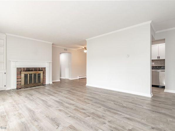 6 Meadowlawn Dr UNIT 6, Mentor, OH 44060