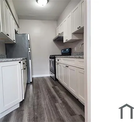 4020 N Rogers Ave — Photo 2