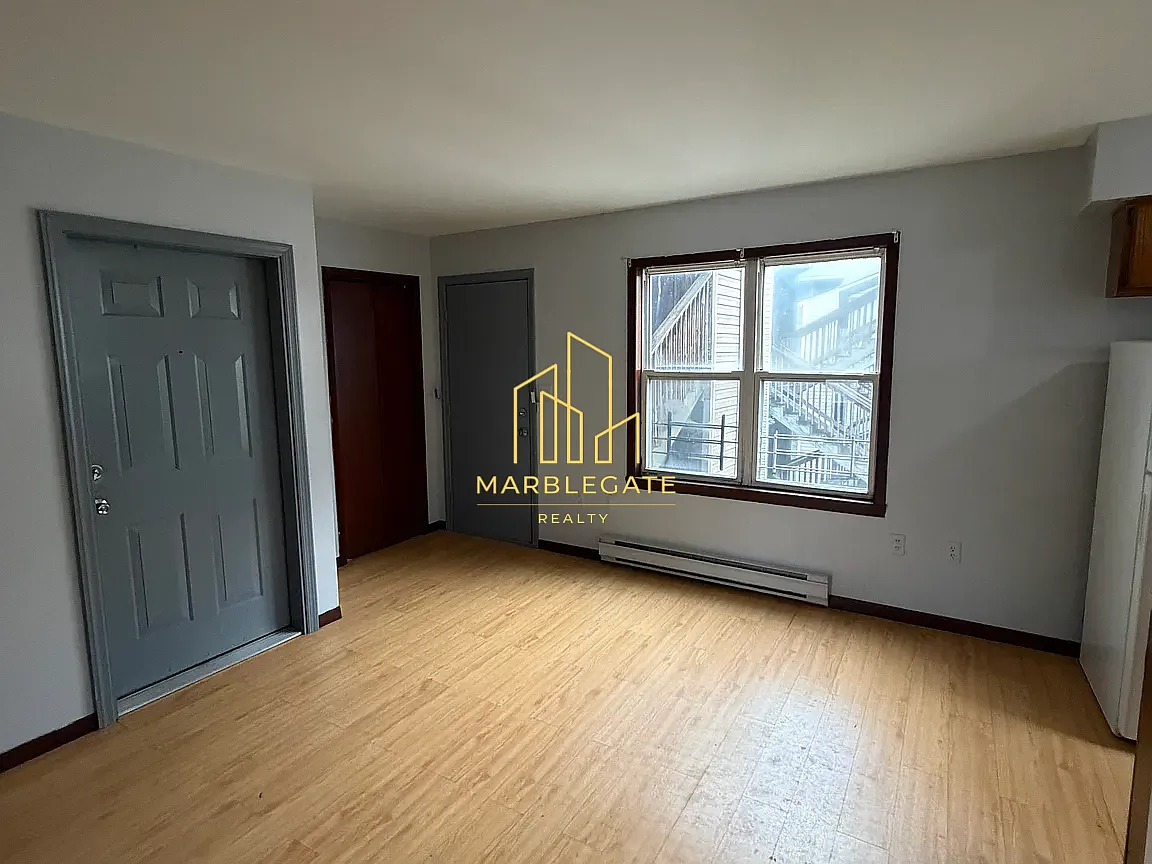 2 bed, 850 sqft, $1,895 — Photo 4