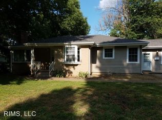 2232 S Roanoke Ave, Springfield, MO 65807