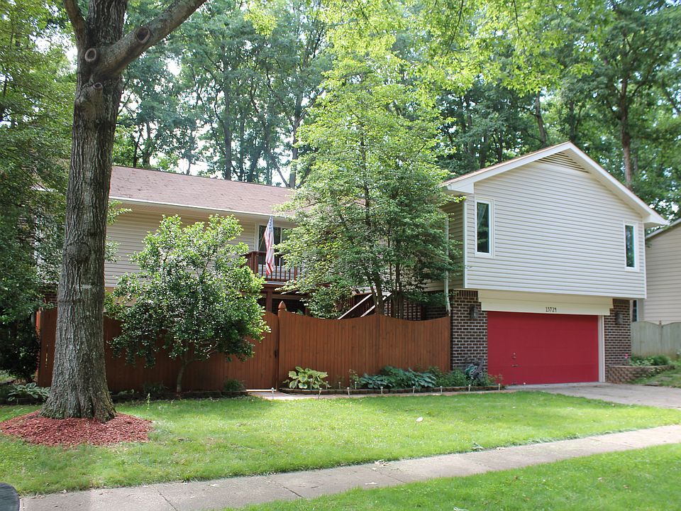 1st image of 15724 Vista Dr