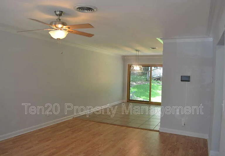 1815 Marilon Dr — Photo 7
