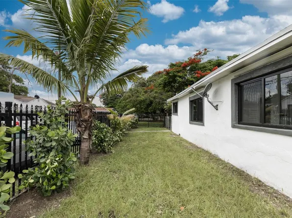26 NW 78th St #1, Miami, FL 33150