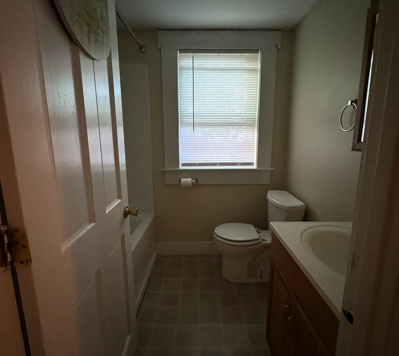 3 bed, $1,950 — Photo 3