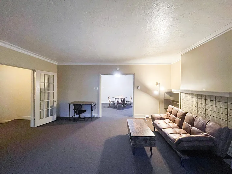 3563 Beechwood Blvd — Photo 2