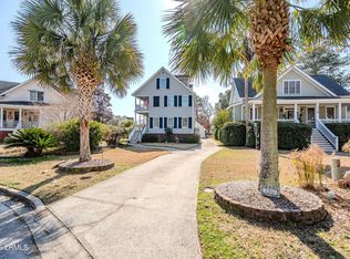 106 Palmer Ln, Beaufort, SC 29902