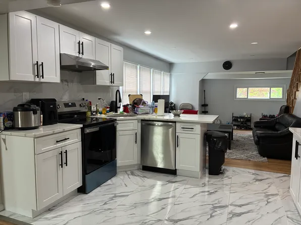 (undisclosed Address), Ronkonkoma, NY 11779