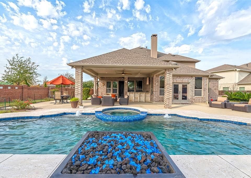 1st image of 10727 Stone Isle Ct