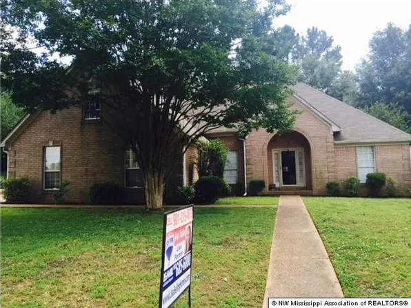 2215 Greencliff Dr, Southaven, MS 38672
